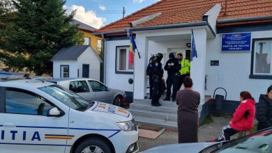 polițiști agresați