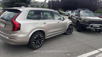 Autoturisme reținute la frontiera româno-maghiară